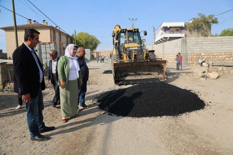 Çınar Belediyesi Aşağıkonak’ta Asfalt Çalışması Yaptı 