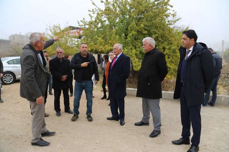 Genel Başkan ve Belediye Yönetimi Yol Çalışmalarını Denetledi 